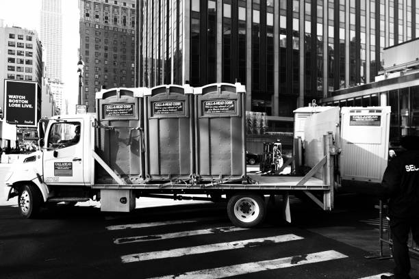 Best Portable bathroom rental  in Brisbane, CA